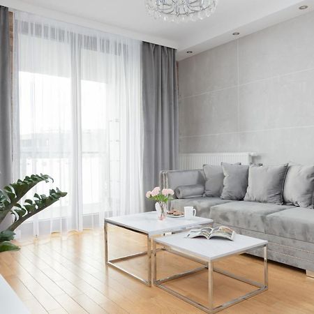 Warsaw Silver Residence By Renters Prestige Exteriér fotografie