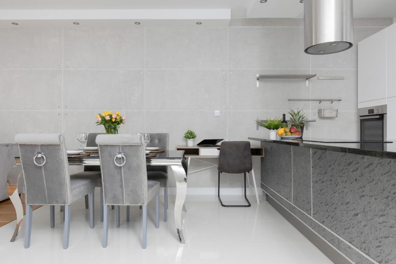Warsaw Silver Residence By Renters Prestige Exteriér fotografie